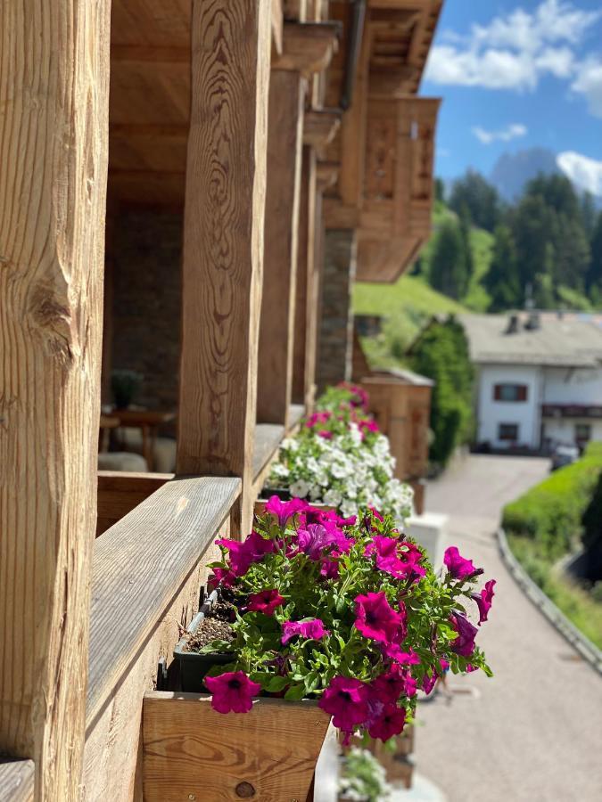 Dorfhotel Beludei Santa Cristina Val Gardena Zewnętrze zdjęcie