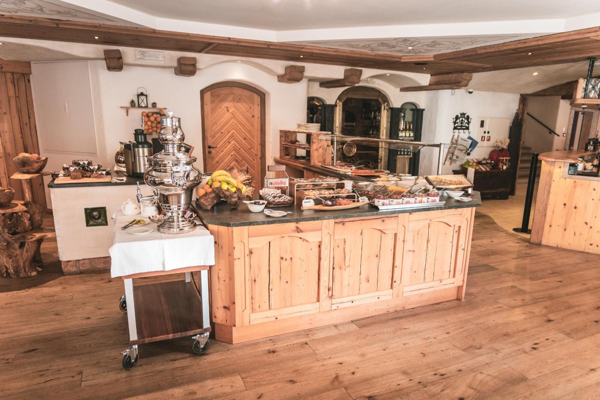 Dorfhotel Beludei Santa Cristina Val Gardena Zewnętrze zdjęcie