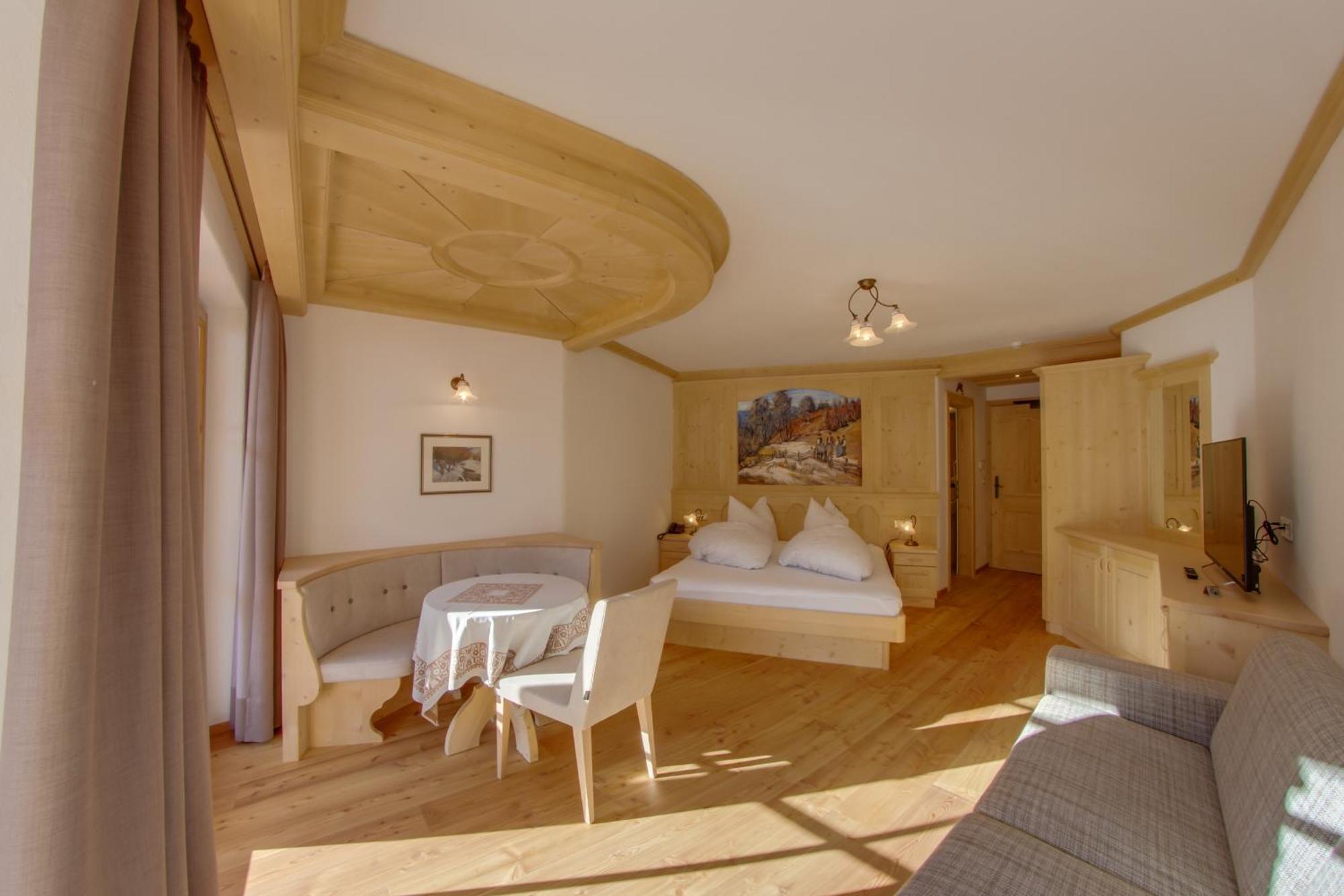 Dorfhotel Beludei Santa Cristina Val Gardena Pokój zdjęcie