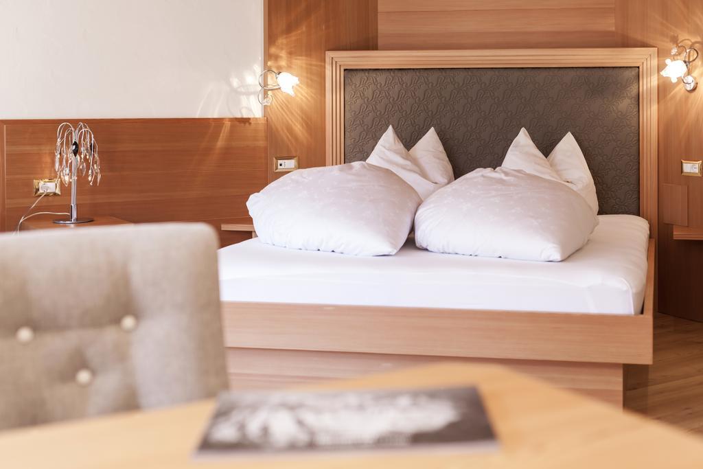 Dorfhotel Beludei Santa Cristina Val Gardena Zewnętrze zdjęcie